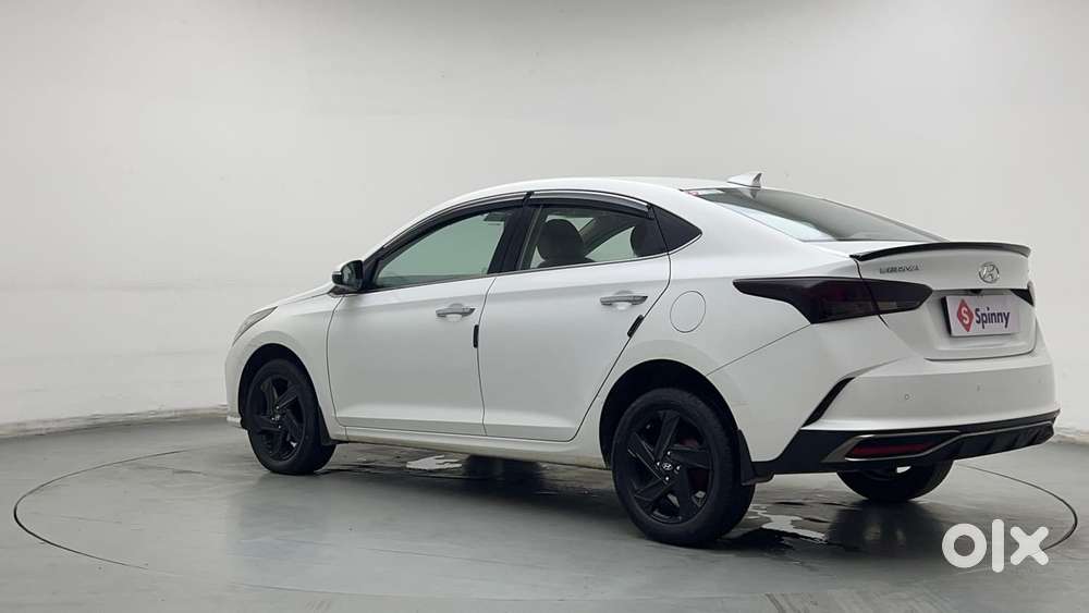 Hyundai Verna 1.5 Sx Ivt, 2021, Petrol