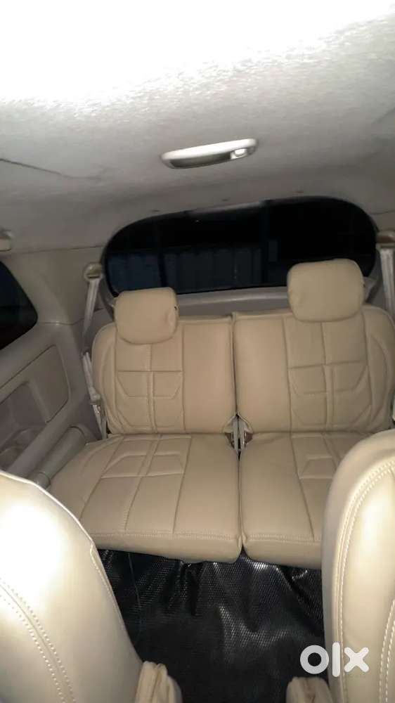Toyota Innova 2.5 V 2012