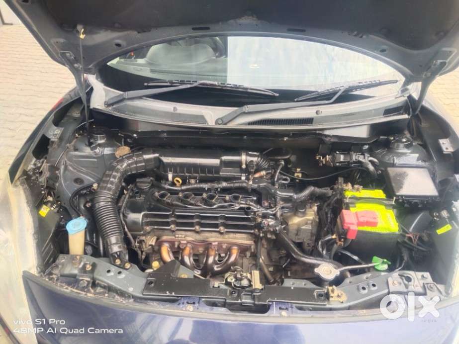 Maruti Suzuki Swift Vxi 1.2 Abs Bs-iv, 2019, Petrol