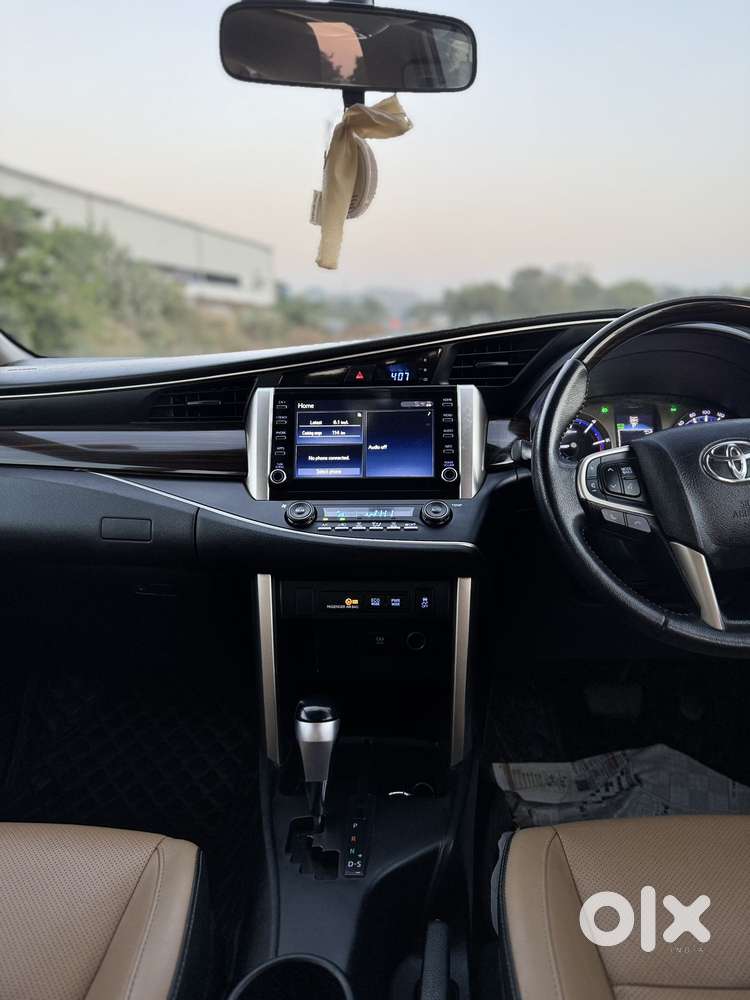 Toyota Innova Crysta 2.8 Zx At, 2022, Diesel