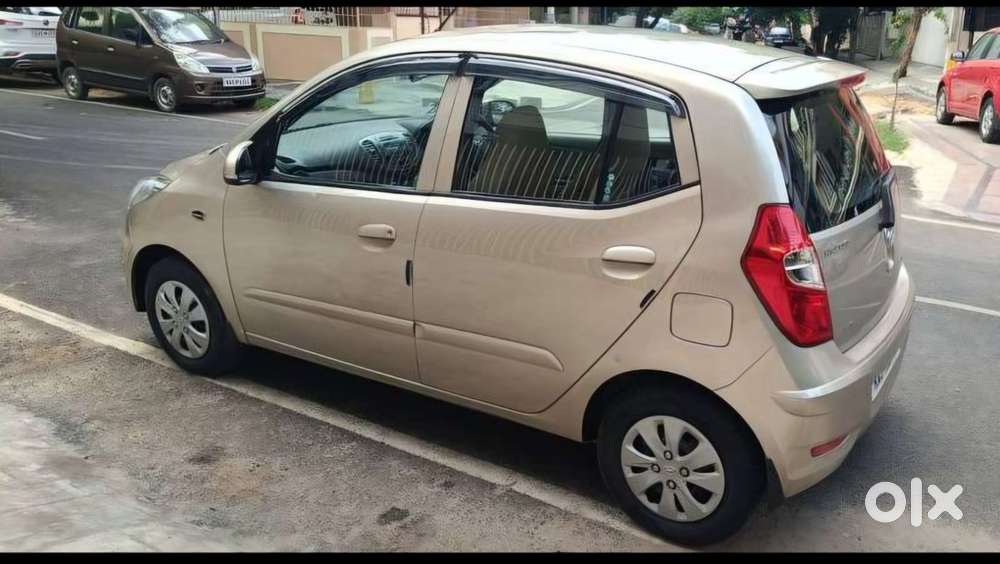 Hyundai I10 Sportz At, 2011, Petrol
