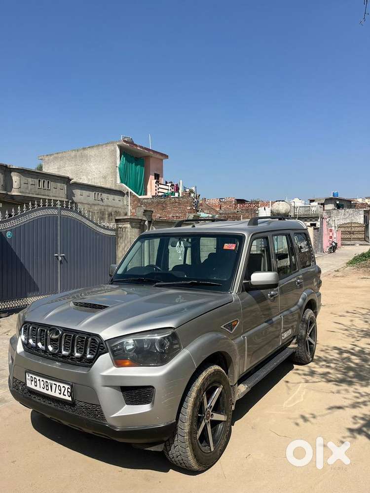 Mahindra Scorpio 2015 Diesel Well Maintained