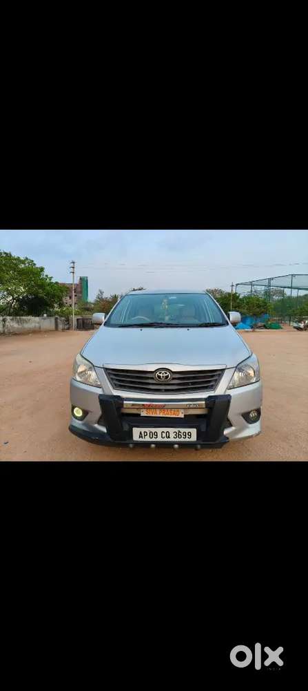 Toyota Innova 2012 Diesel 195000 Km Driven