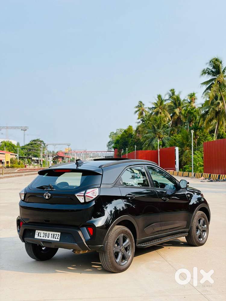 Tata Nexon 1.2 Revotron Xz Plus (o) Dark Edition, 2023, Petrol