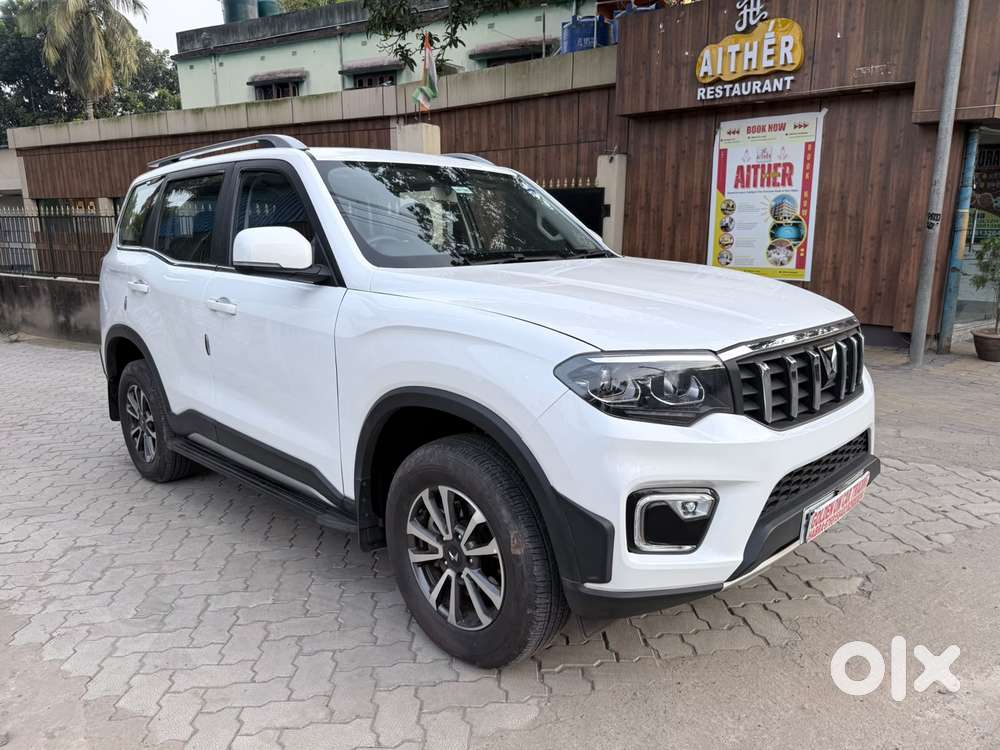 Mahindra Scorpio-n 2.0 Z8 Petrol Mt 7 Str, 2024, Petrol