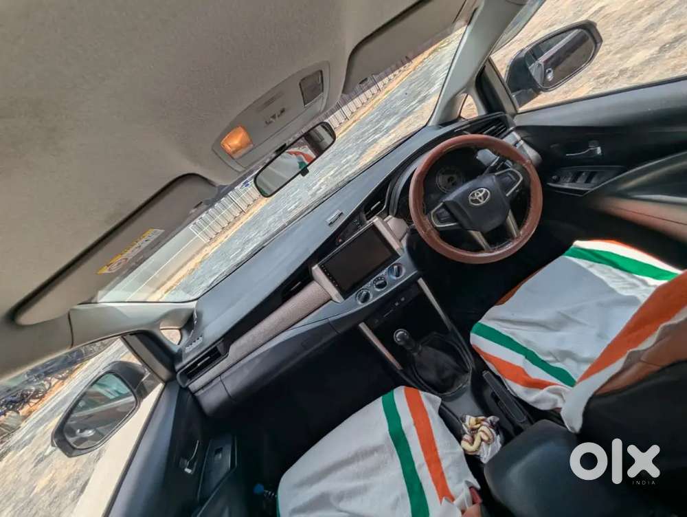 Toyota Innova Crysta 2017 Variant At