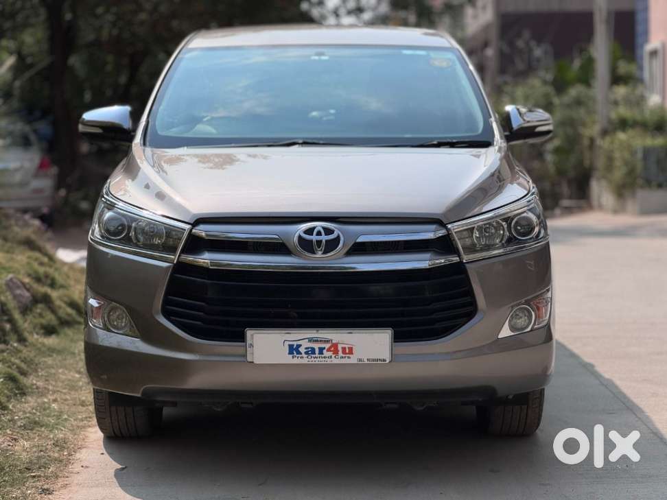 Toyota Innova Crysta 2.8z Automatic, 2016, Diesel
