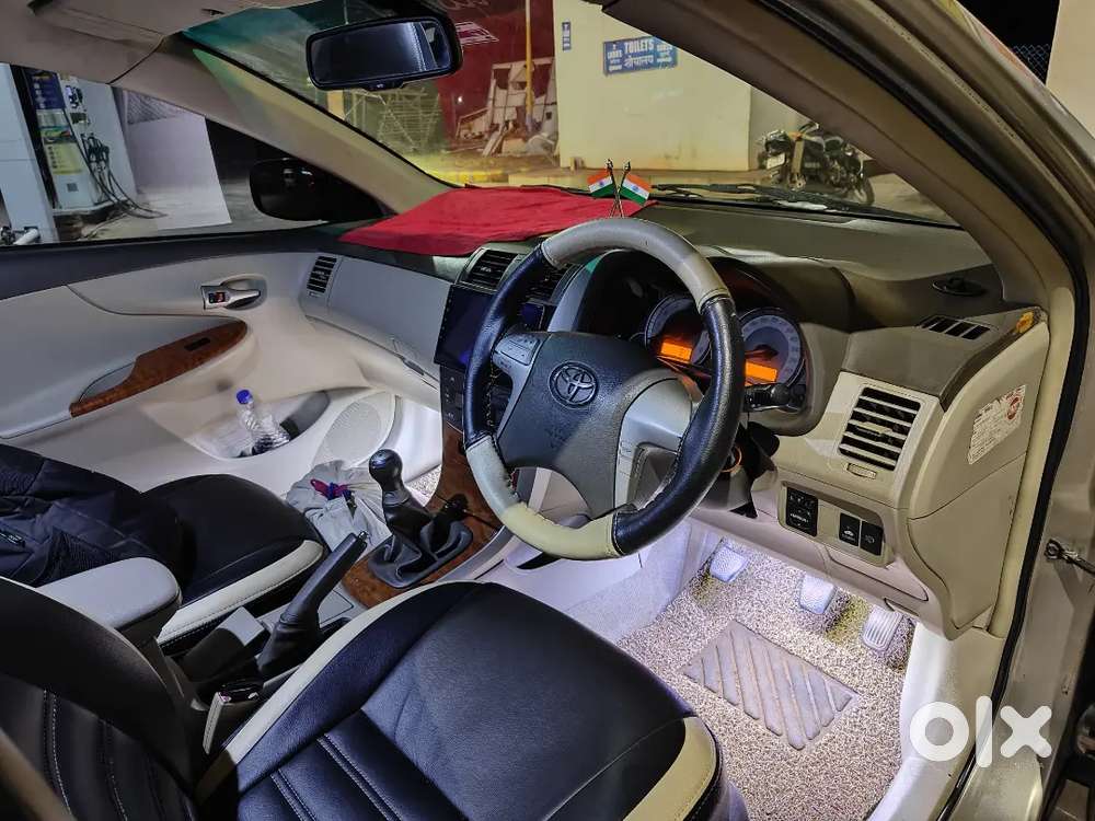 Toyota Corolla Altis 2011 Petrol Well Maintained