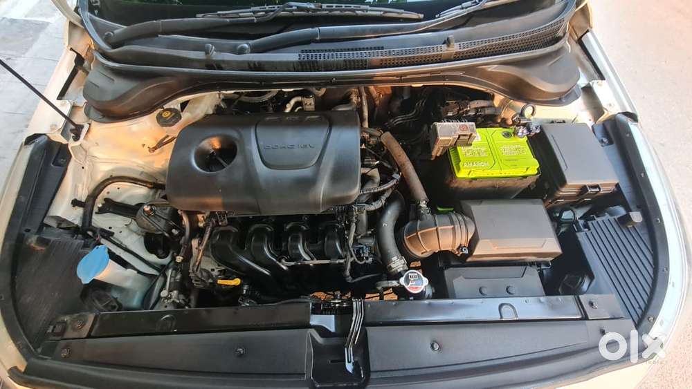 Hyundai Verna 1.6 Sx (o) Vtvt Se, 2020, Petrol