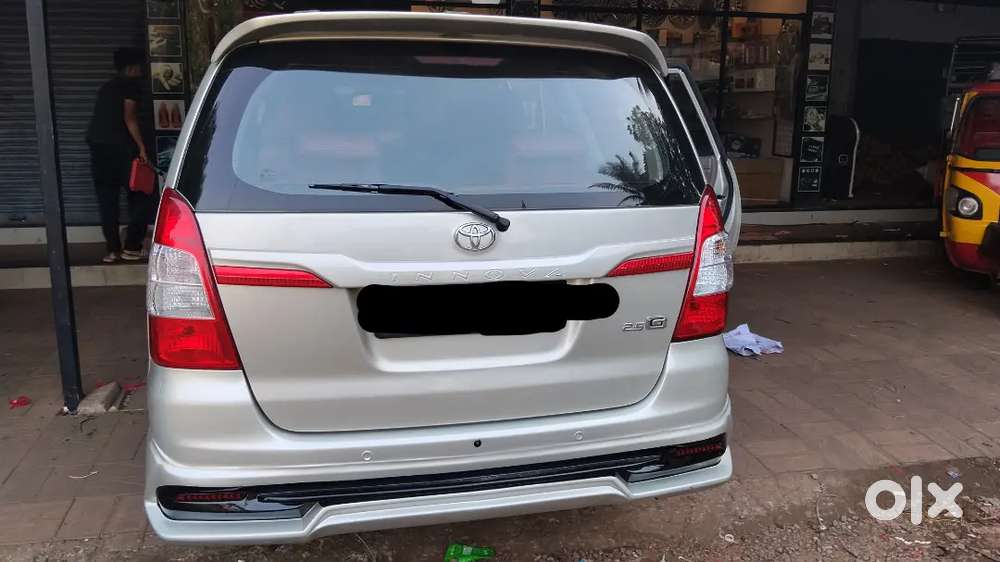 Toyota Innova Diesel 2.5 2015