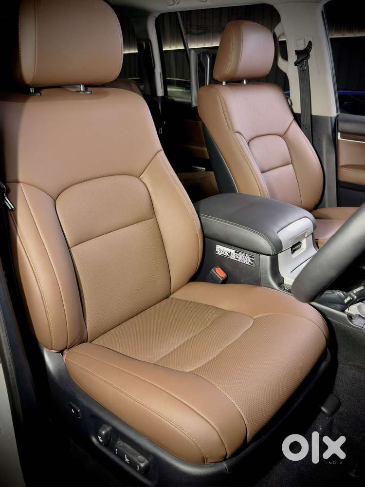 Toyota Land Cruiser [2015-2020] 4.5 Vx Lc 200, 2018, Diesel