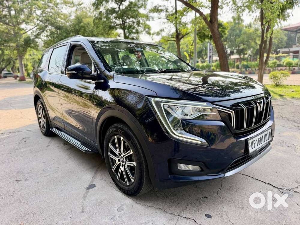 Mahindra Xuv700 2.0 Ax 7 Petrol At Str, 2023, Petrol