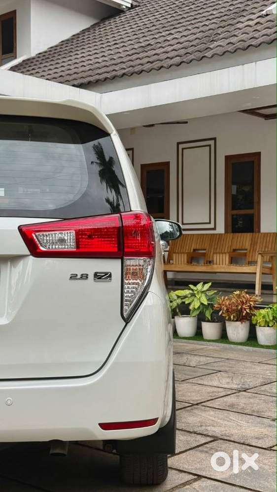 Toyota Innova Crysta 2.8z Automatic, 2018, Diesel