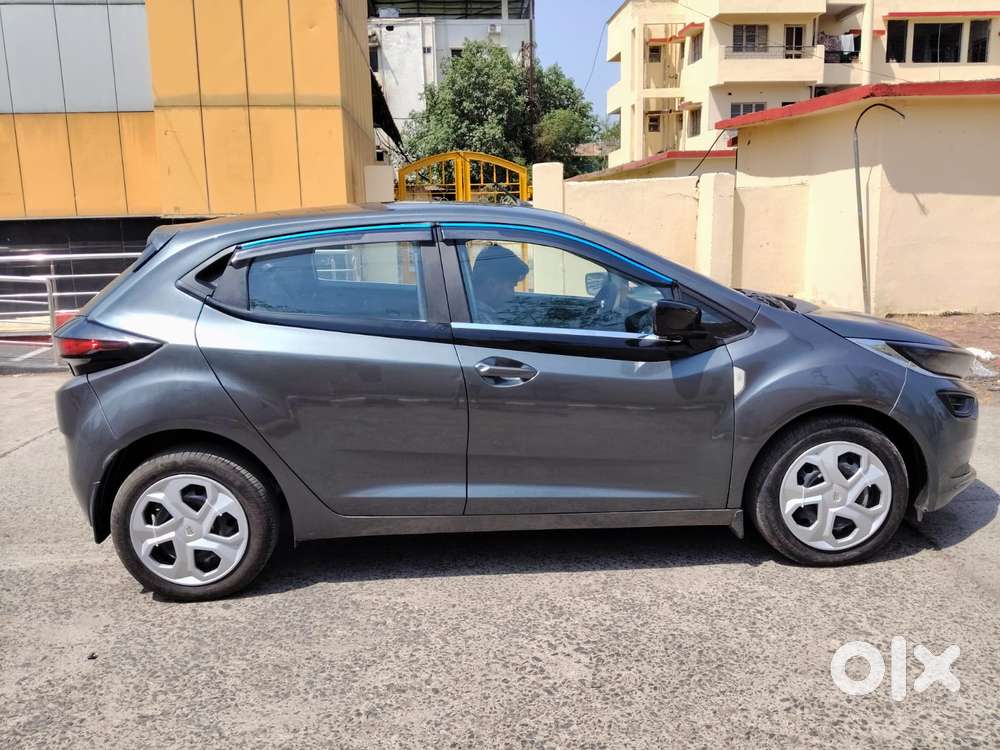 Tata Altroz 1.2 Xm Plus, 2023, Petrol