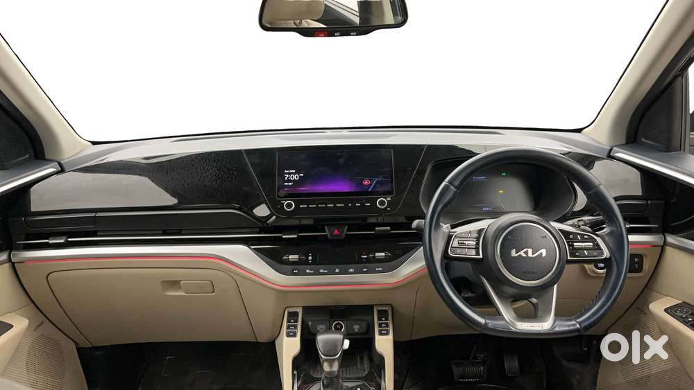 Kia Carens 1.4 Luxury Plus Dct 7 Str, 2022, Petrol