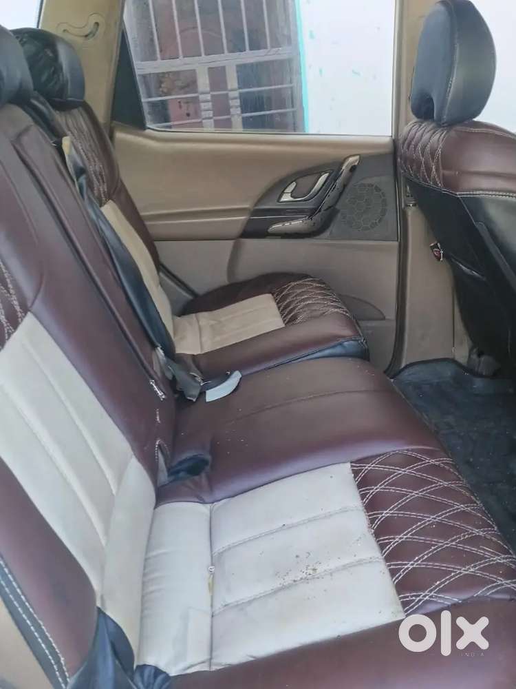 Mahindra Xuv500 2012 Diesel Manual Fourth Owner