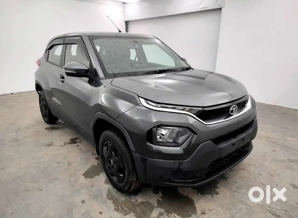Tata Punch 1.2 Revotron 2025 Amt 9500 Km Driven