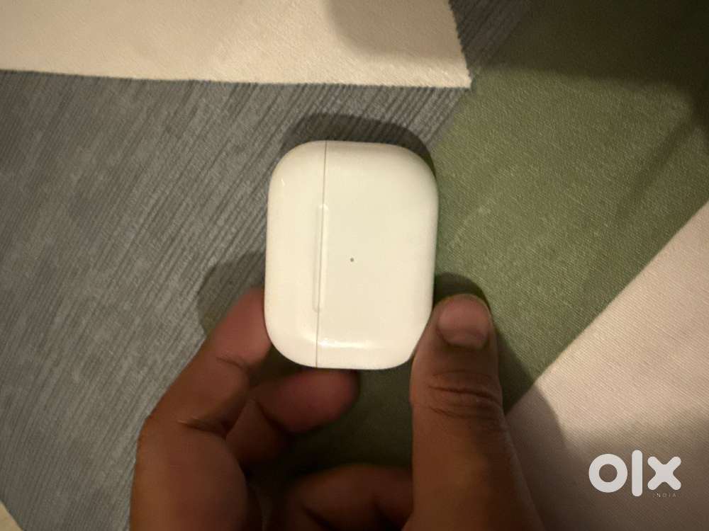 Airpods Pro 2nd gen Case- In warranty