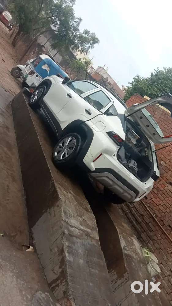 Maruti Suzuki Fronx Sigma 2025