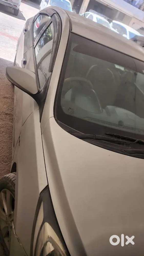 Hyundai Verna 2012