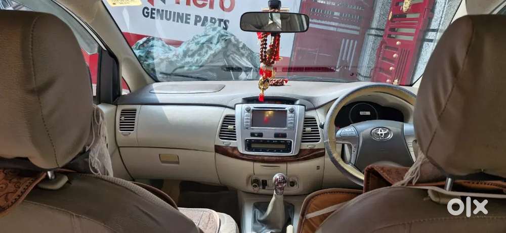 Toyota Innova 2014 Diesel Well Maintained