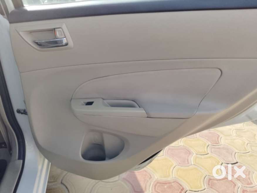 Maruti Suzuki Dzire 1.2 Vxi, 2014, Petrol