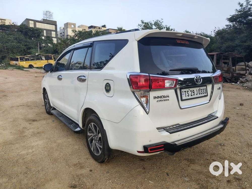 Toyota Innova Crysta [2020-ongoing] 2.4 Vx 8 Str, 2022, Diesel