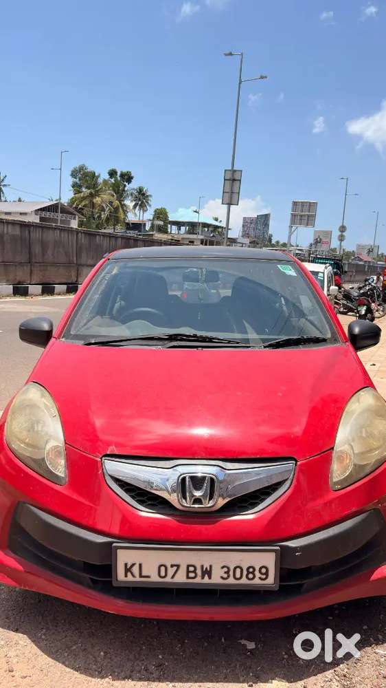Honda Brio Petrol 2013