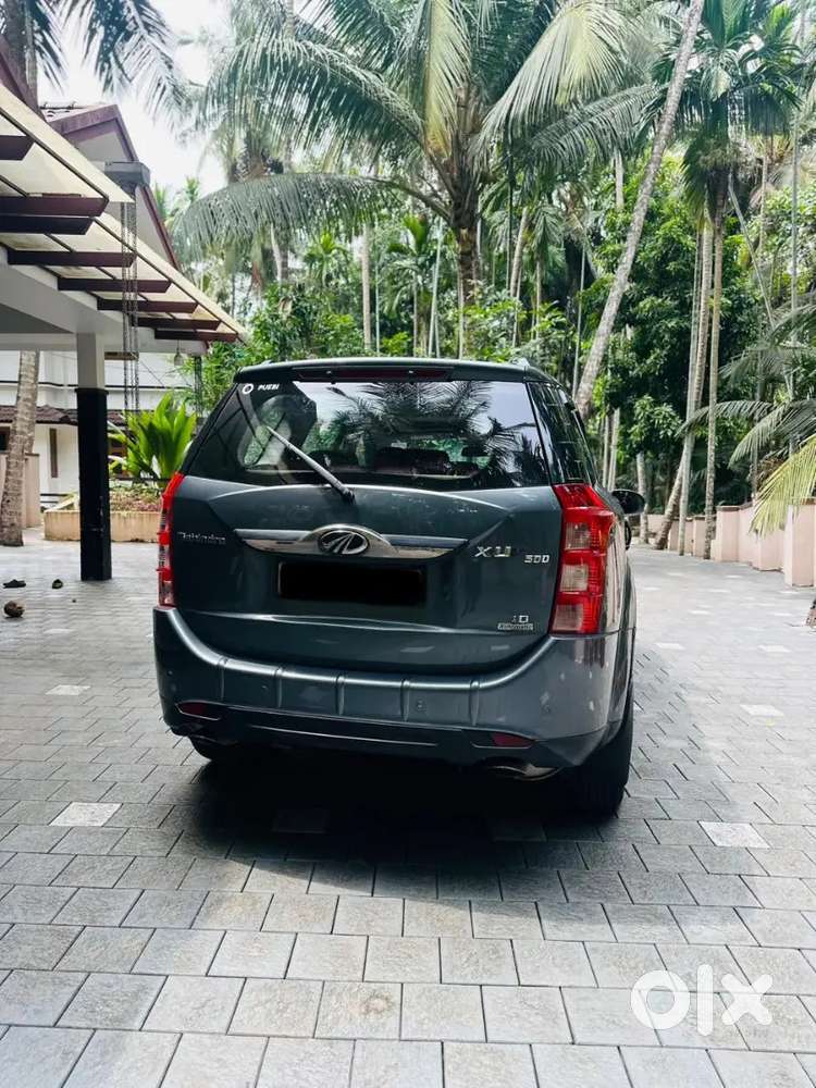 Mahindra Xuv500 2017 Diesel Well Maintained[