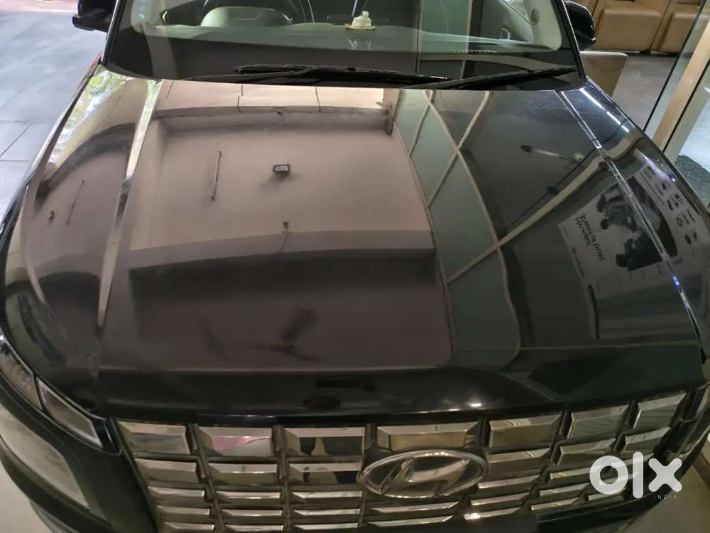 Hyundai Venue Sx Petrol Manual 1st Owner 2024