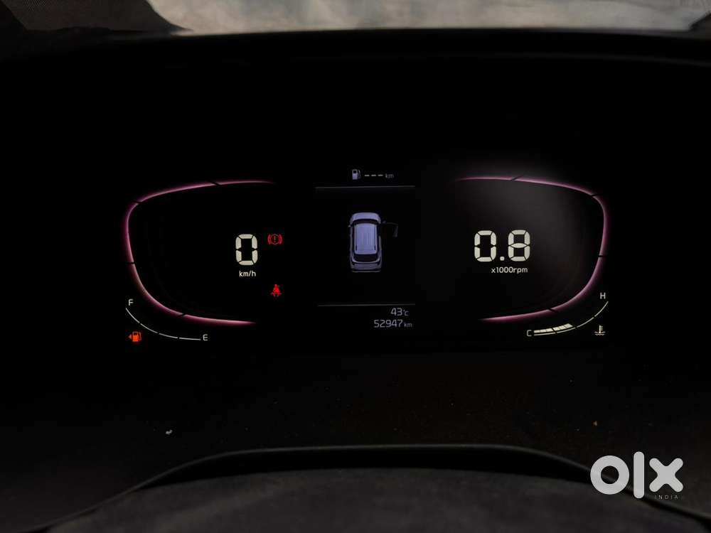 Kia Carens 1.4 Luxury 7 Str, 2022, Petrol