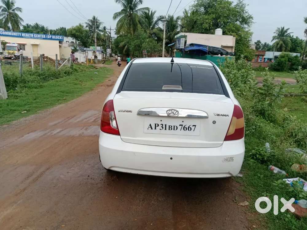 Hyundai Verna Crdi 2009