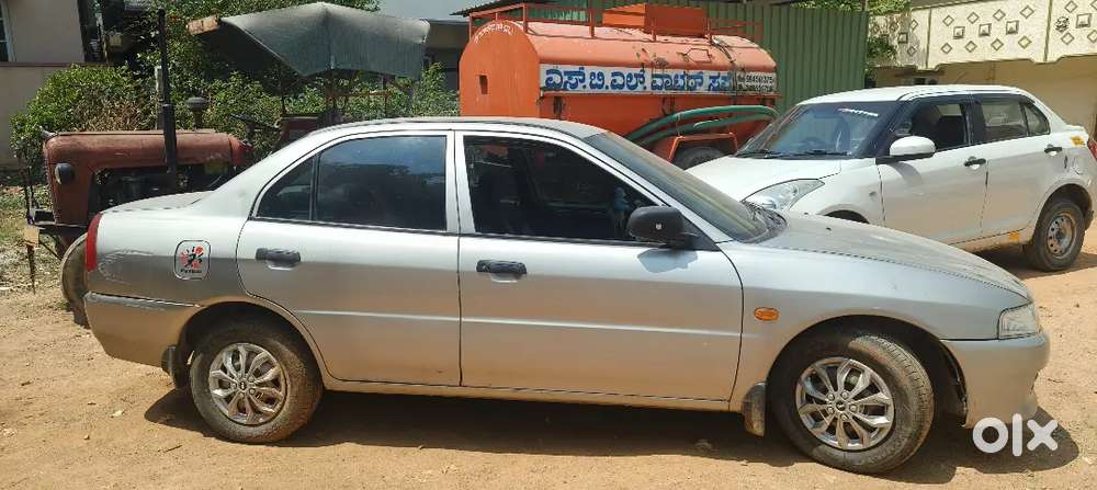 Mitsubishi Lancer 2002 Petrol 98000 Km Driven