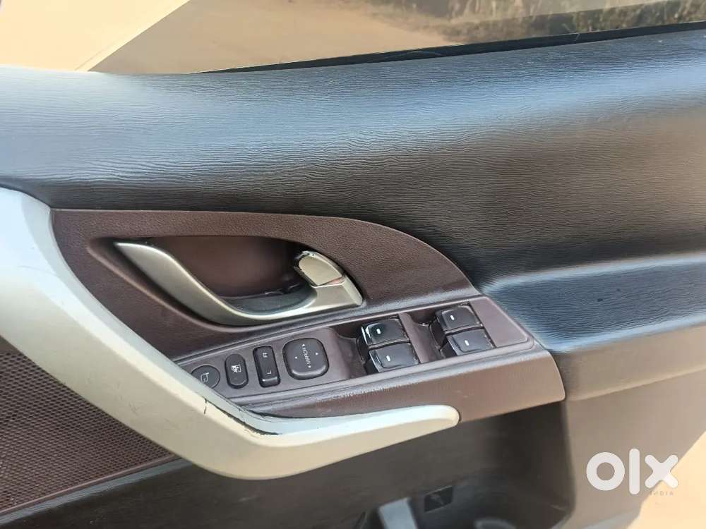 Mahindra Xuv500 2012 Diesel Car