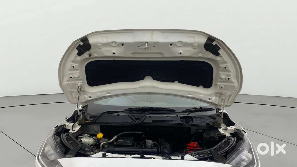 Nissan Magnite 1.0 Xv, 2023, Petrol