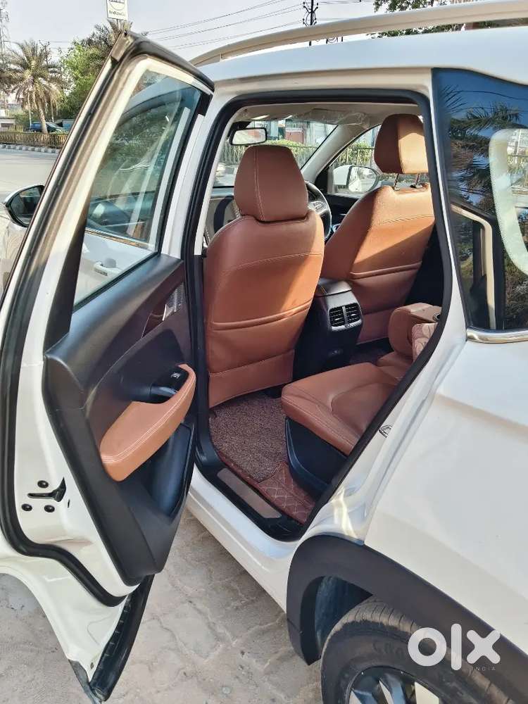 Mg Hector Plus 2020 Diesel 39860 Km Driven