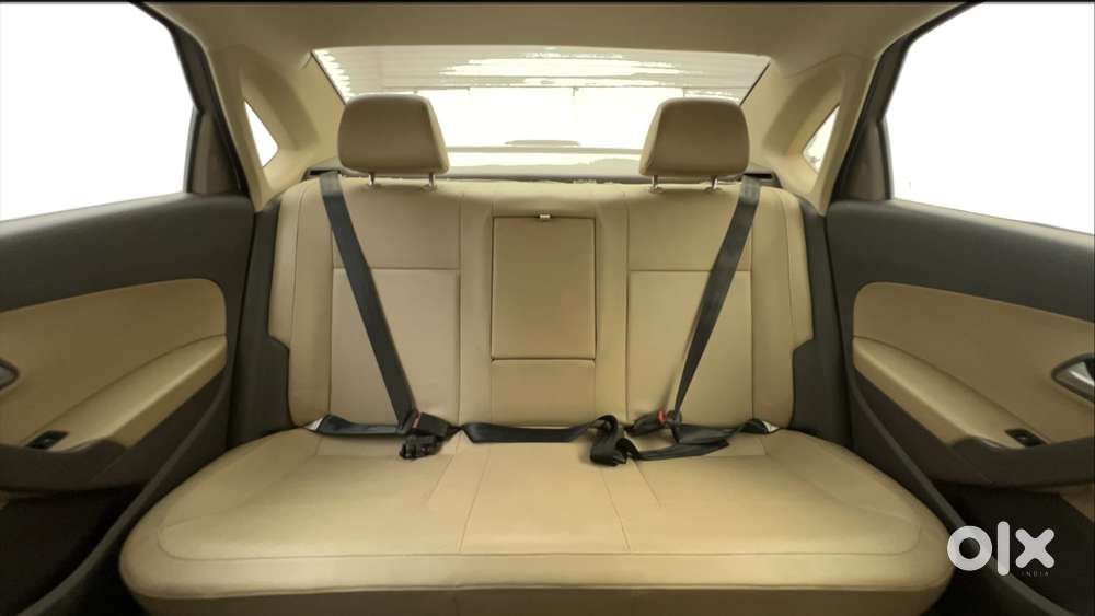 Volkswagen Vento 2013-2015 1.2 Tsi Highline At, 2016, Petrol