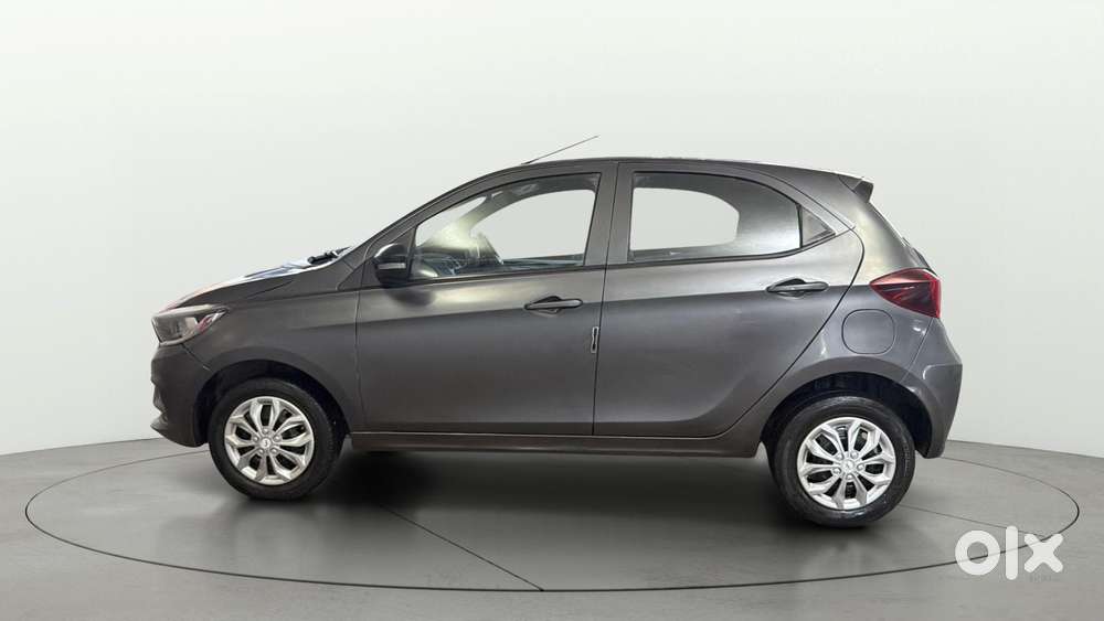 Tata Tiago 1.2 Revotron Xt Cng, 2022, Cng & Hybrids