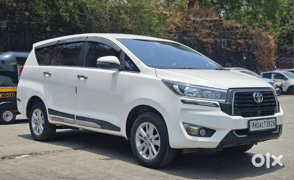 Toyota Innova Crysta 2.4 G Mt 8s, 2023, Diesel