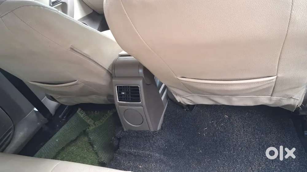 Skoda Rapid Elegance 2013