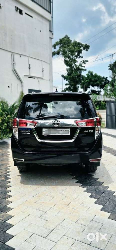 Toyota Innova Crysta 2.8z Automatic, 2018, Diesel