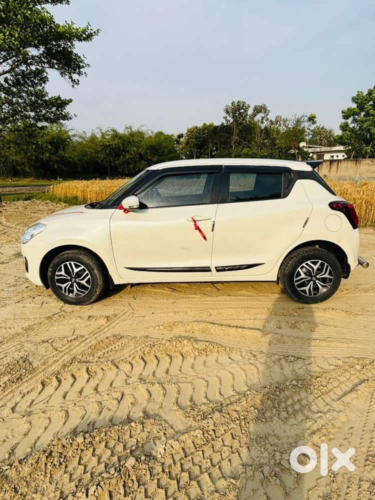 Maruti Suzuki Swift Vxi 2022 Petrol Well Maintained