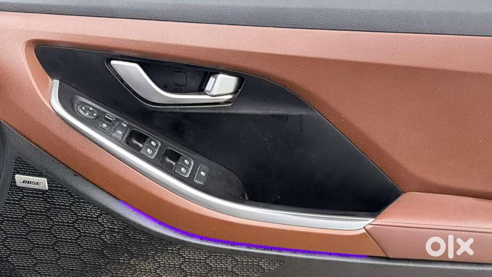 Hyundai Alcazar 2.0 Signature (o) Petrol At 6 Str, 2021, Petrol