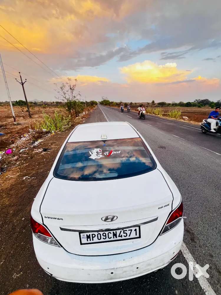 Hyundai Verna Fluidici 2013 Diesel Manual