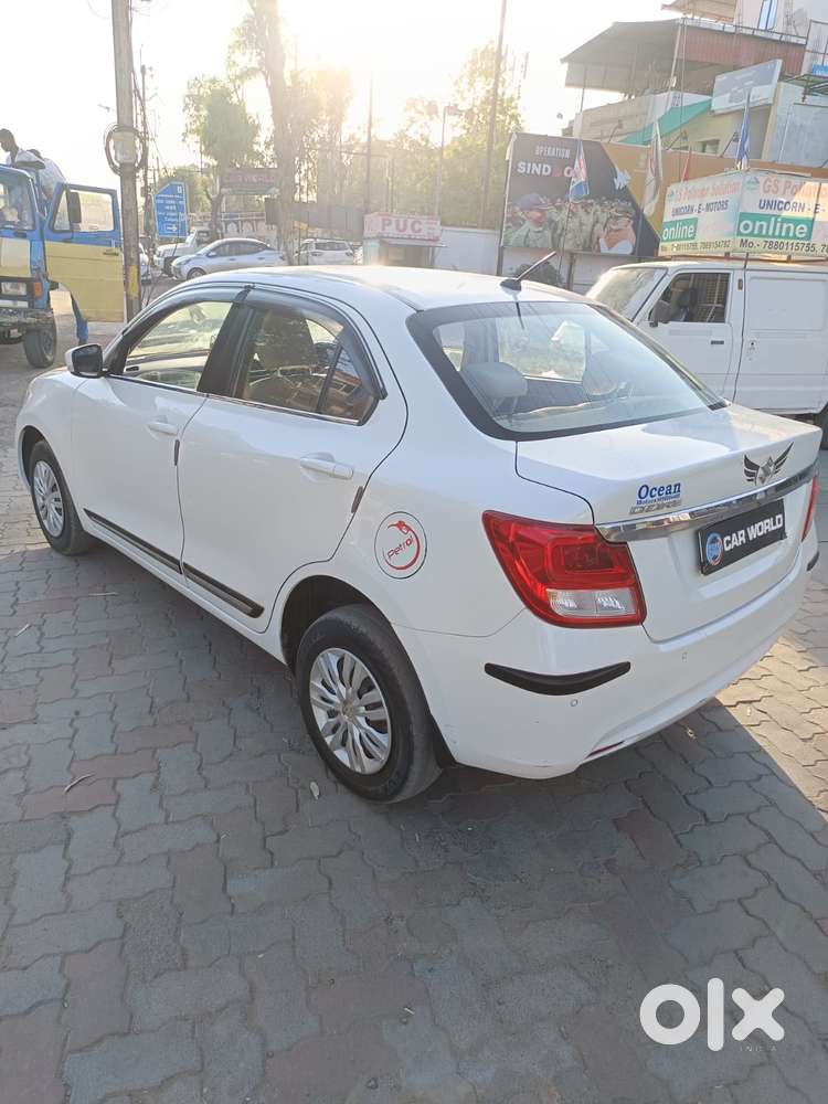 Maruti Suzuki Dzire 1.2 Vxi, 2023, Petrol