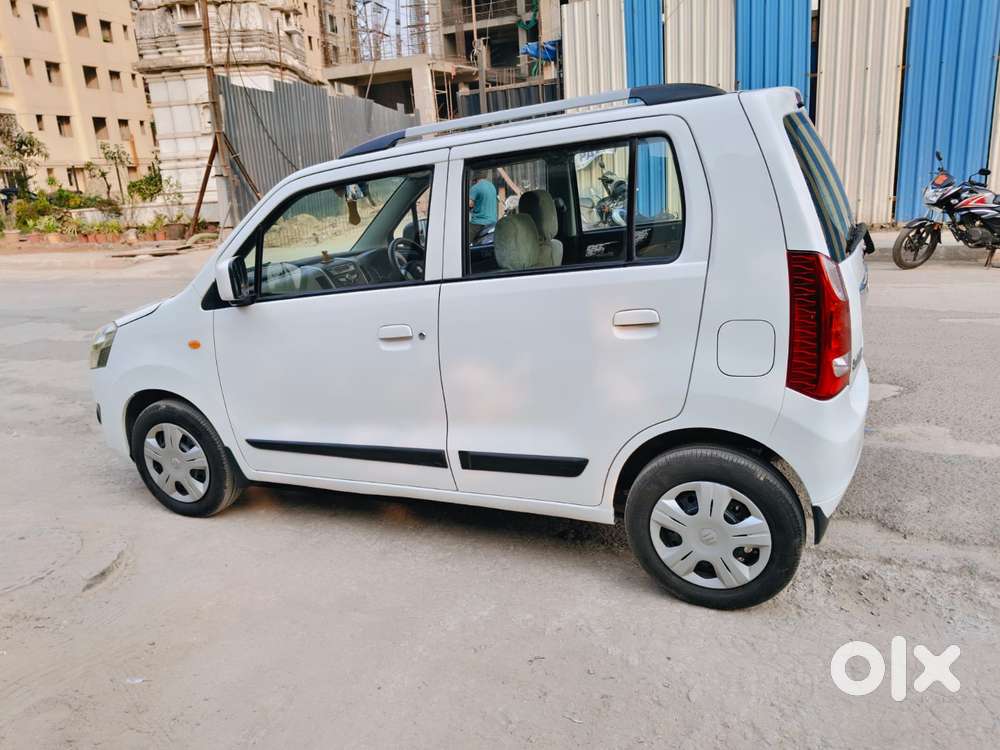 Maruti Suzuki Wagon R Amt Vxi, 2016, Petrol