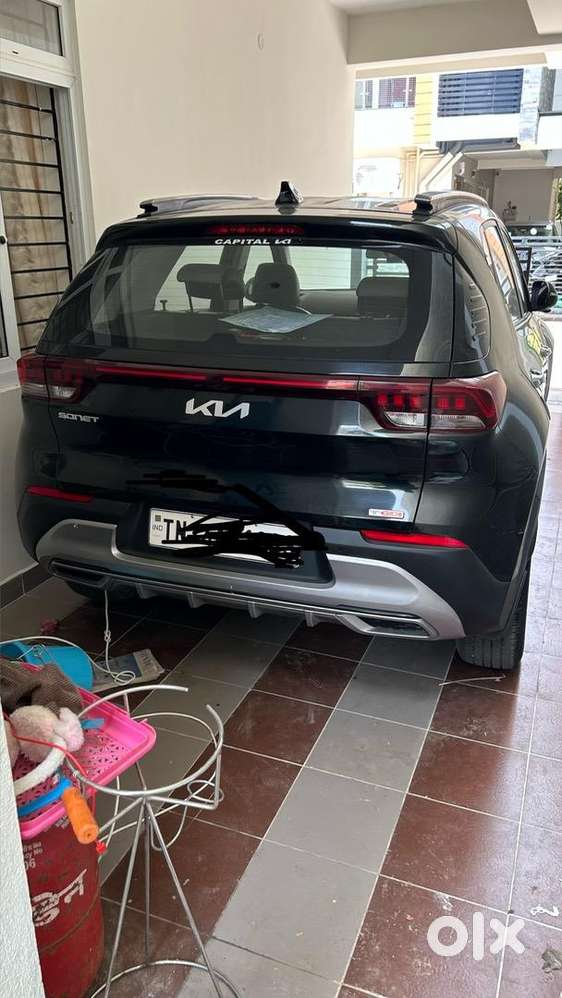 Kia Sonet 2023 Petrol Well Maintained