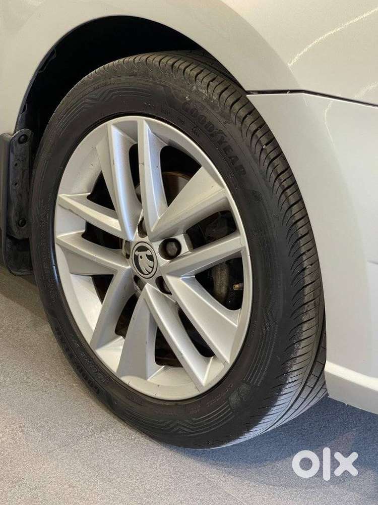 Skoda Rapid 1.0 Style At, 2020, Petrol