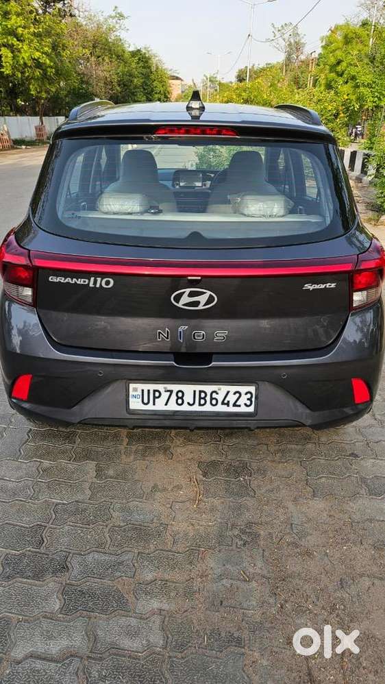 Hyundai Grand I10 Nios Petrol Sportz 2025 April 1 Owner 4000 Driven