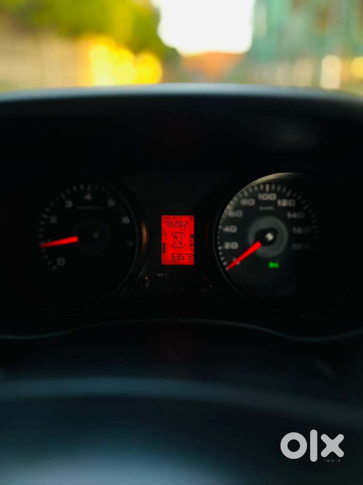 Mahindra Tuv 300 T4 Plus, 2018, Diesel